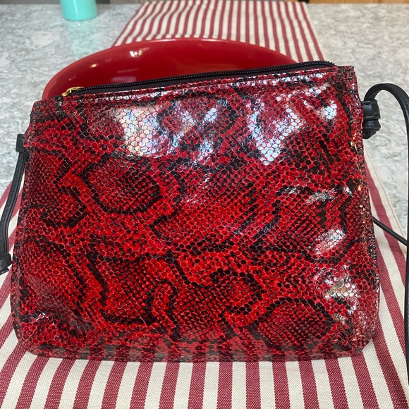 Red Dawki Cross body - Picture 4 of 5